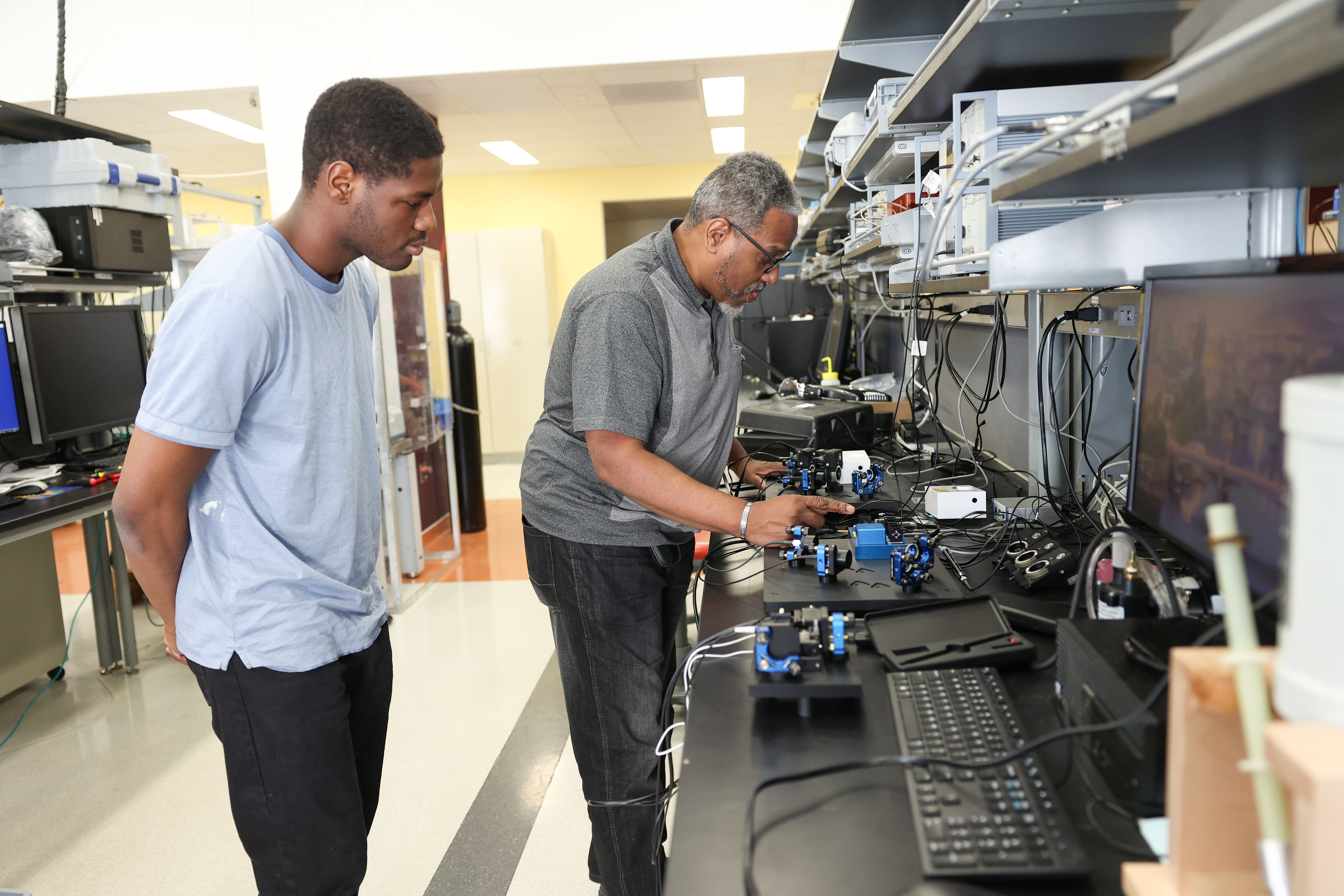 Wayne Scales and student in Quantum Lab at Virginia Tech